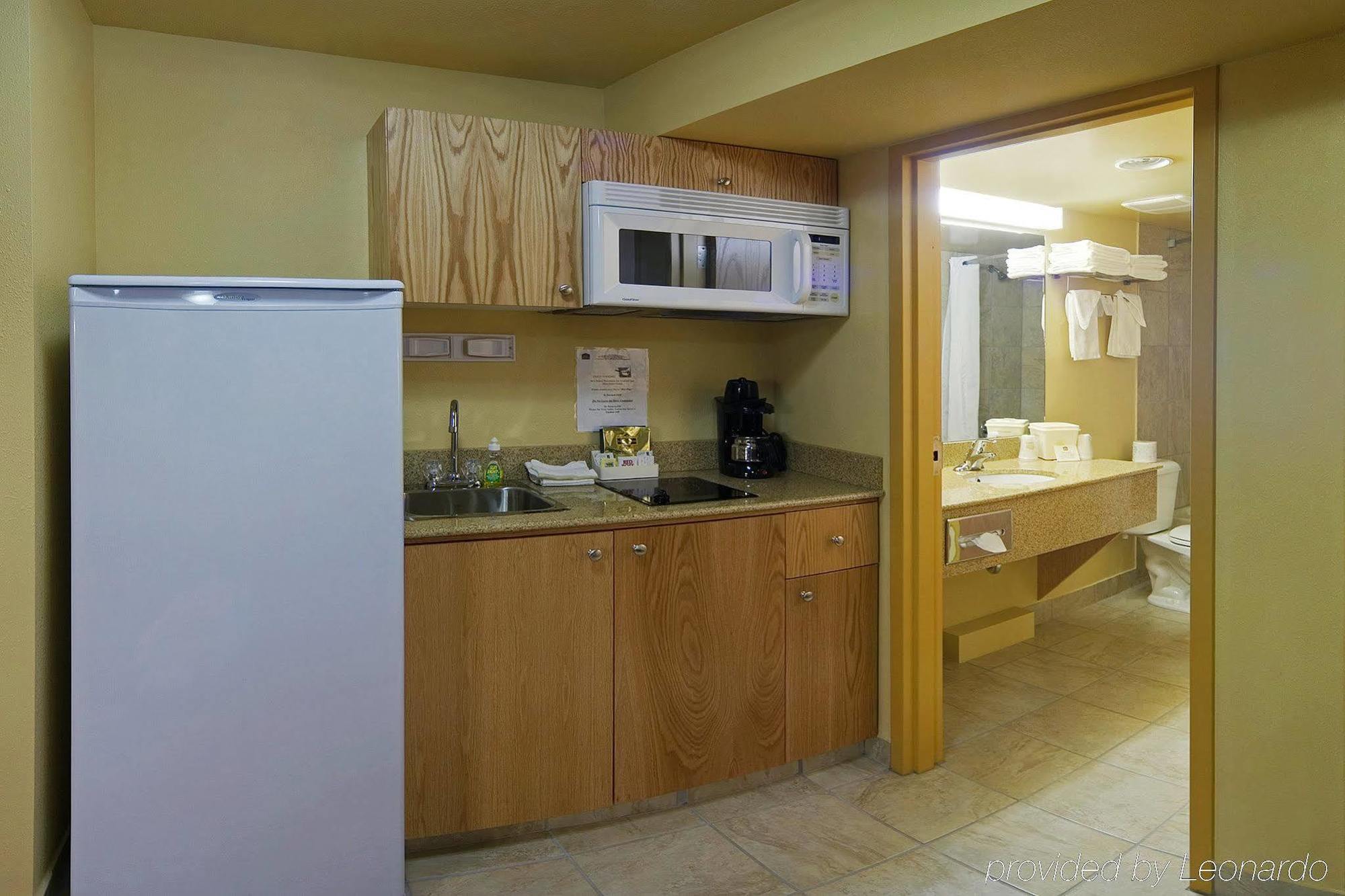 Grande Cache Inn & Suites Szoba fotó